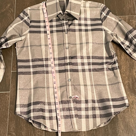 LIM ED Burberry Authentic Women Shimmery Gray Long Sleeve Button Down Shirt - Picture 5 of 12